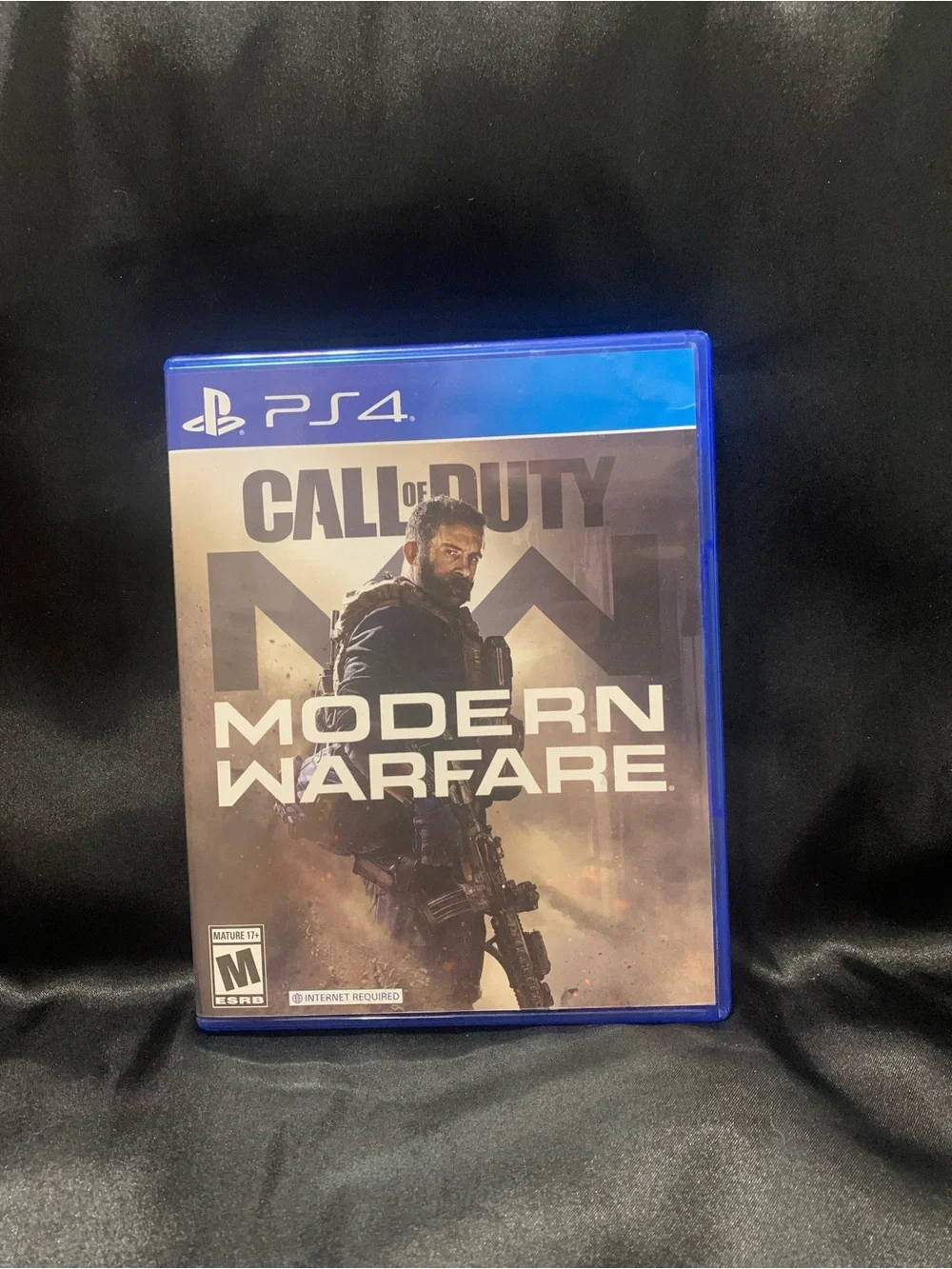 CALL OF DUTY Modern Warfare PS4 Video Game Rated M EUC
